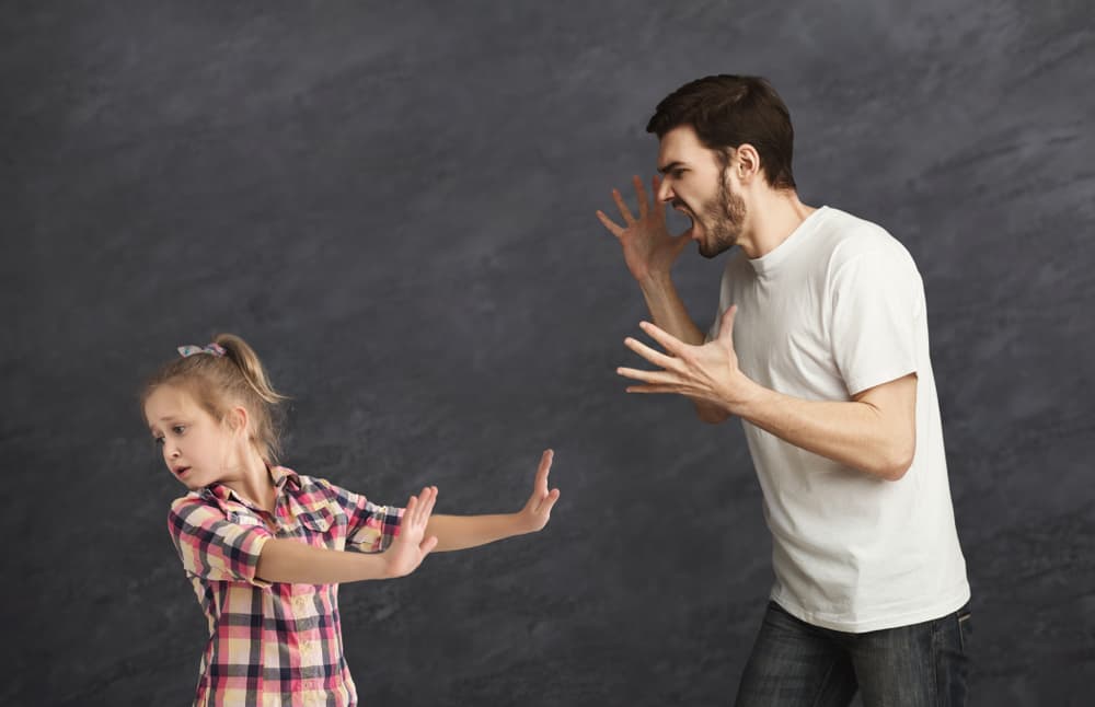 Όταν τα παιδιά δεν ακούν τους γονείς: γιατί συμβαίνει αυτό και τι μπορείτε να κάνετε