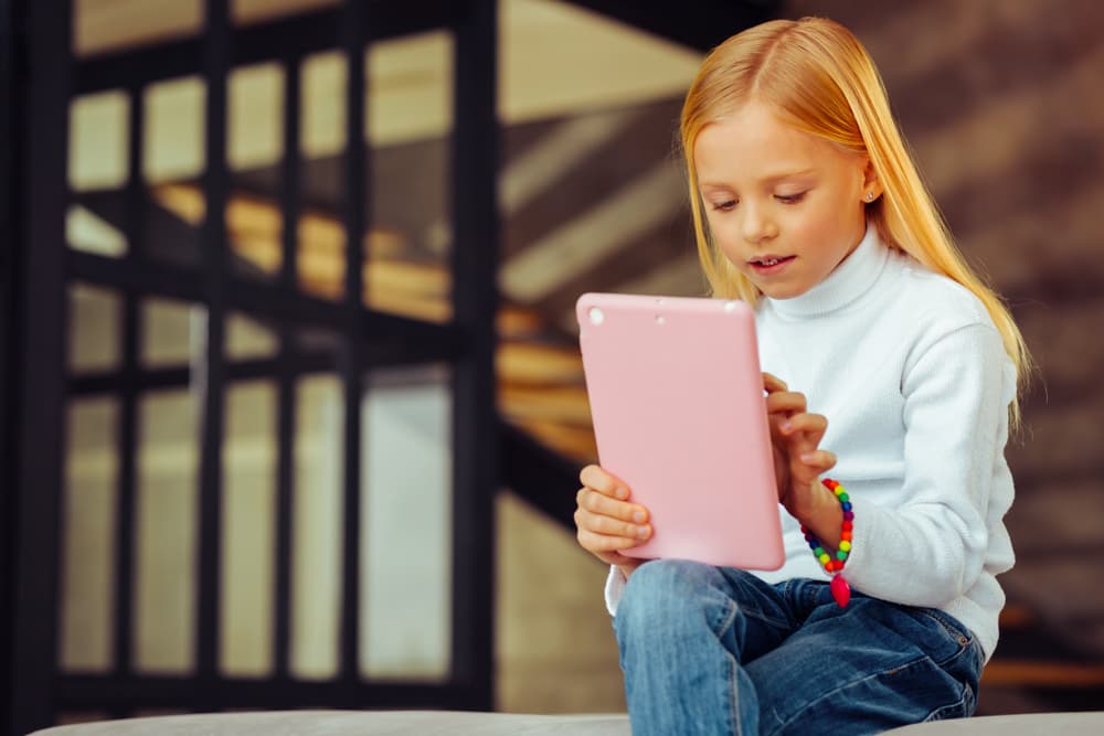 Social media: Πώς μπορούν τα παιδιά να τα χρησιμοποιούν με ασφάλεια 