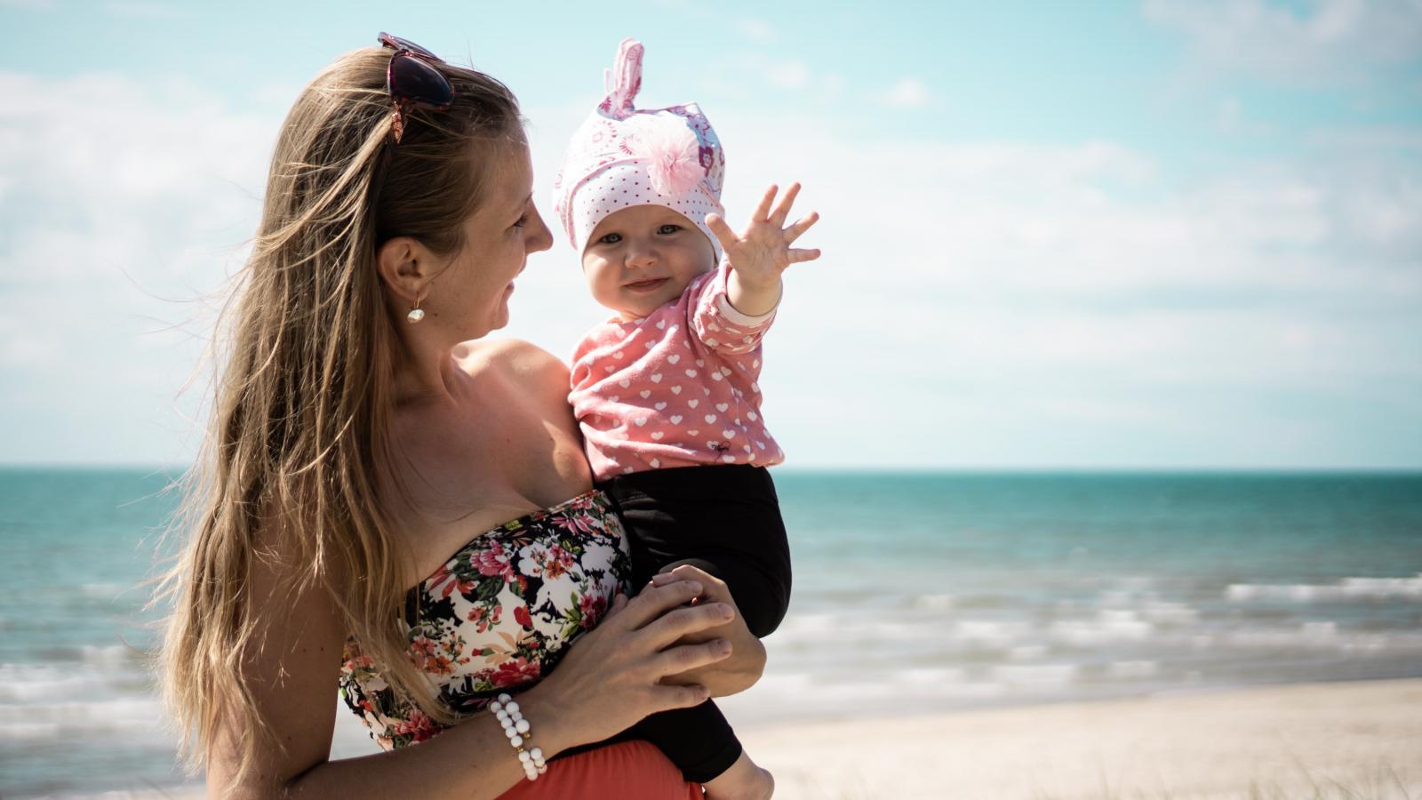 Τι πρέπει να γνωρίζετε για τις πρώτες διακοπές με το μωρό σας  
