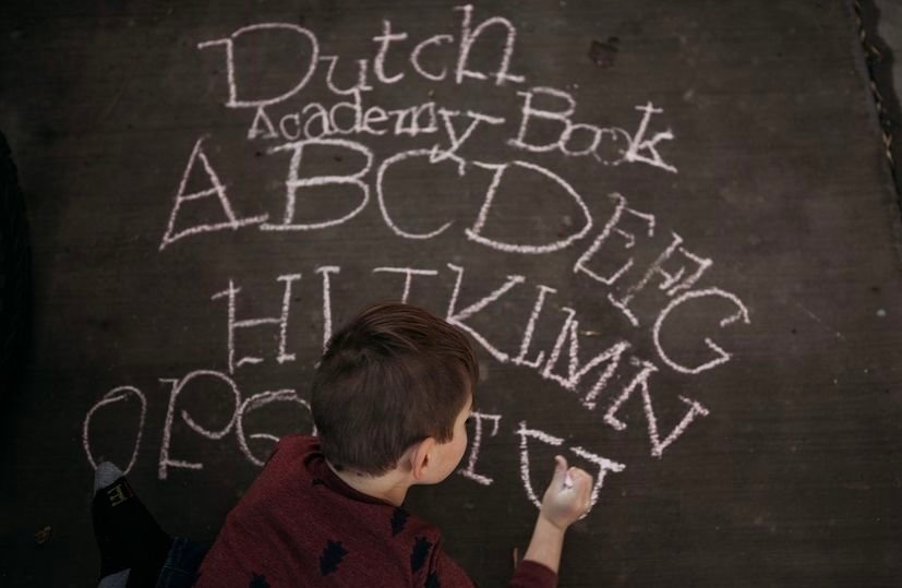 Ένα αγόρι 5 ετών με αυτισμό μπορεί να γράψει σε δέκα διαφορετικές γλώσσες