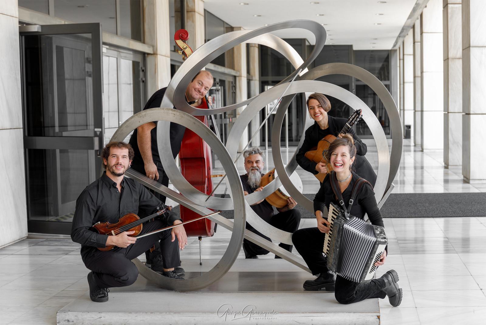 "Τα Χριστούγεννα του Καραγκιόζη στο Παρίσι" στο Μέγαρο Μουσικής Αθηνών