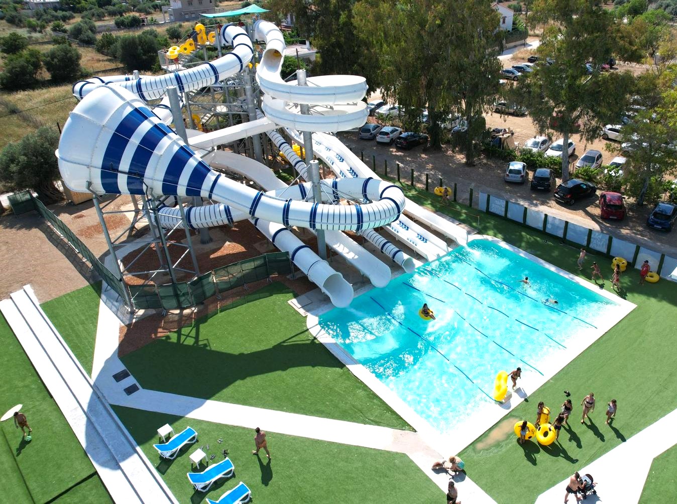 Blue Water Park Evia: Το νέο πάρκο δραστηριοτήτων για μικρούς και μεγάλους στην Ερέτρια