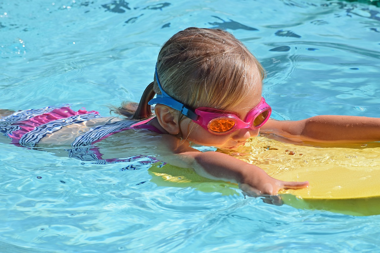 Ποιο άθλημα να επιλέξω για το παιδί μου – Τα οφέλη της κολύμβησης 