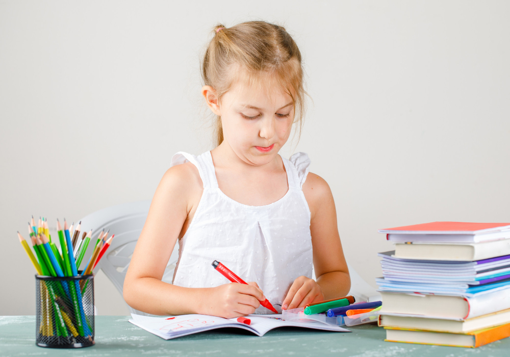 Πώς θα βοηθήσετε το παιδί σας να συγκεντρώνεται όταν διαβάζει