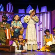 Το έργο «Κοντά στις Ράγιες» ανεβαίνει στην παιδική σκηνή του θεάτρου Άλφα – Ληναίος-Φωτίου