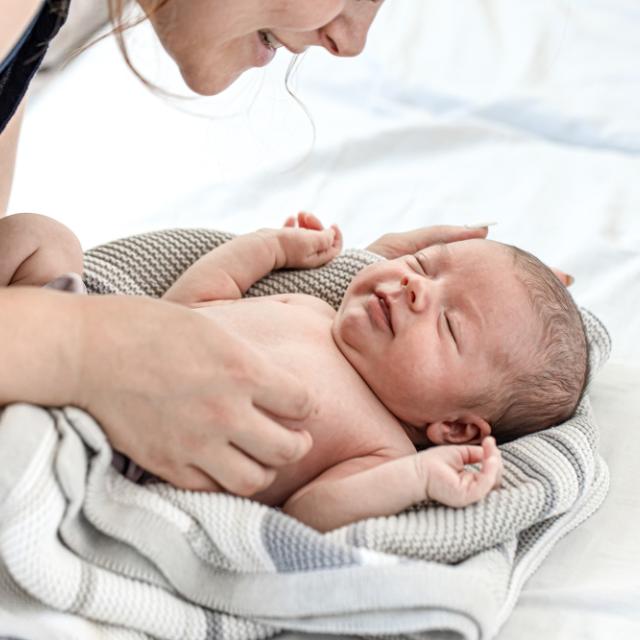 15 χρήσιμες συμβουλές για τις πρώτες μέρες με το μωρό σας στο σπίτι 