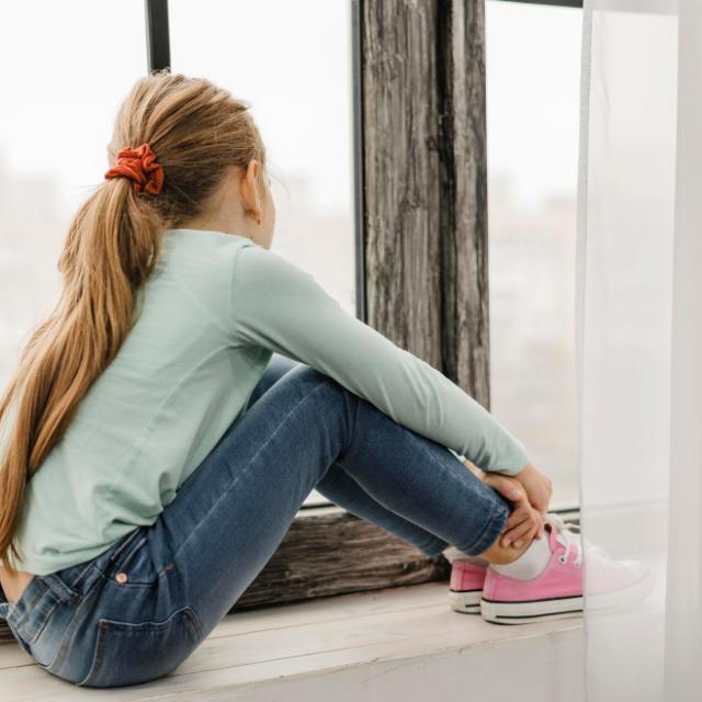 5 λόγοι που το έφηβο παιδί σας δυσκολεύεται να κάνει φίλους