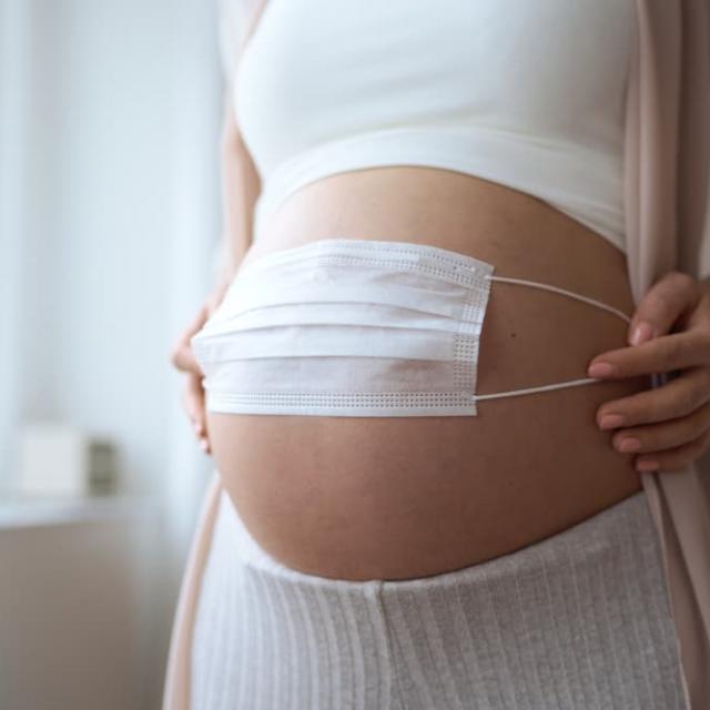 Εγκυμοσύνη και κορωνοϊός: εμβολιασμός και τα μέχρι τώρα δεδομένα