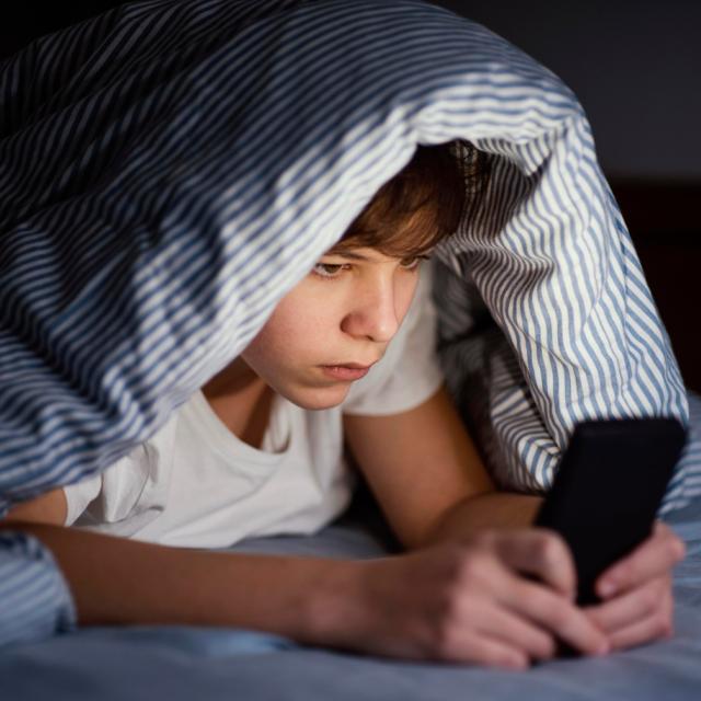 Έλλειψη ύπνου στους εφήβους: Τι συνέπειες έχει, τι μπορείτε να κάνετε; 