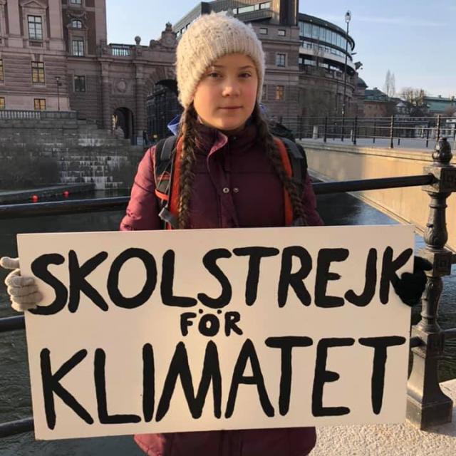 Ο αγώνας για την κλιματική αλλαγή έδωσε σε μία 16χρονη Σουηδέζα υποψηφιότητα για Νόμπελ Ειρήνης  - Κεντρική Εικόνα