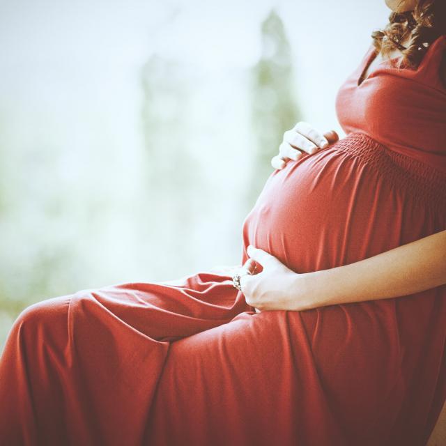 Κορωνοϊός: Ασφαλής και αποτελεσματικός ο εμβολιασμός για έγκυες και μωρά λέει νέα μελέτη