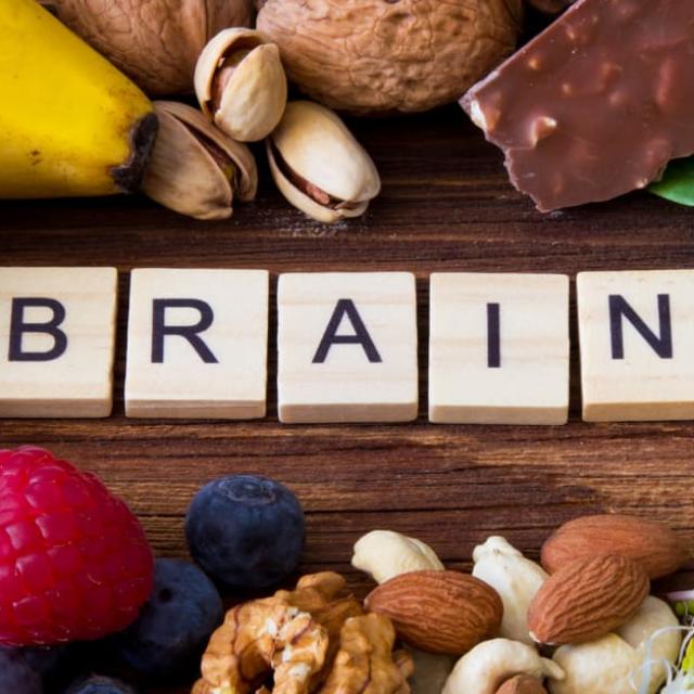 Πώς η διατροφή μας δρα στην εγκεφαλική λειτουργία;  
