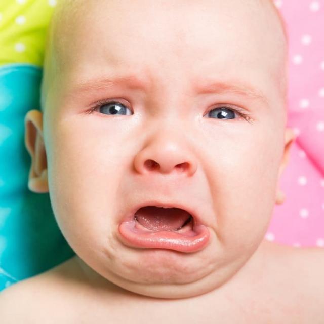 Πώς να αποκωδικοποιήσετε το κλάμα και τη συμπεριφορά του μωρού 