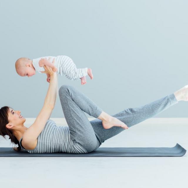 Πώς θα γυμναστείτε μαζί με το μωρό σας 