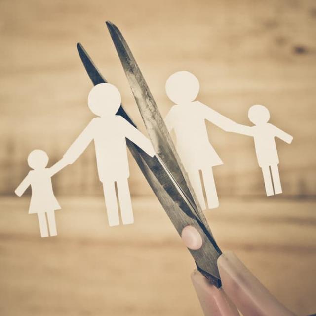 Πώς το διαζύγιο επηρεάζει τα παιδιά ανάλογα με την ηλικία τους;