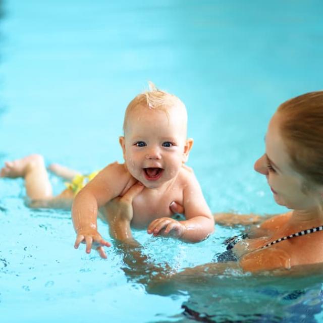 Τα 6 καλύτερα κέντρα baby swimming των βορείων προαστίων  - για μωρά από 3 μηνών και πάνω_small