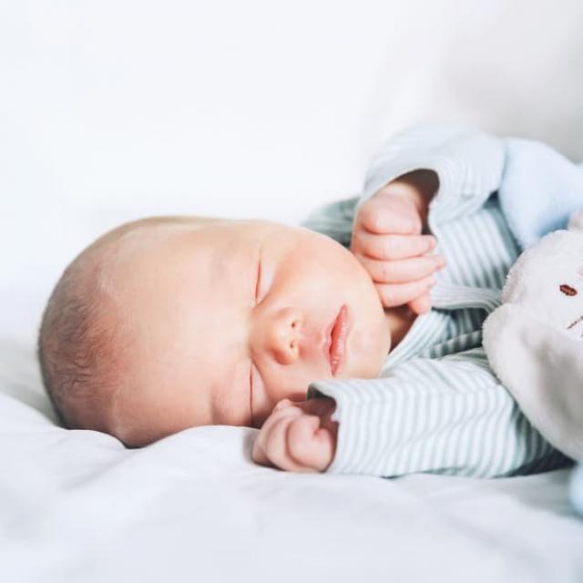 Τι μπορείτε να κάνετε όταν το νεογέννητο μωρό σας δεν κοιμάται