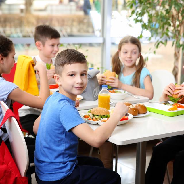 Τι να κάνετε όταν το παιδί δεν τρώει στο σχολείο