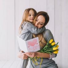 Γιορτή της Μητέρας: Πώς να γιορτάσετε την ημέρα με τη μαμά σας! 