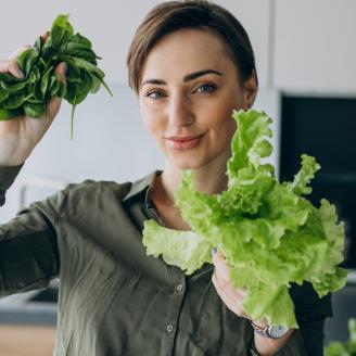 Έξι πράσινα λαχανικά που αξίζει να εντάξετε στη διατροφή σας 