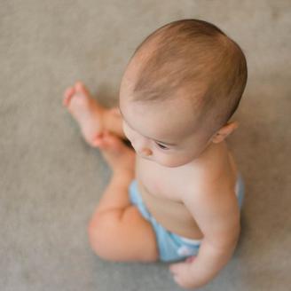 Μωρό 8 μηνών: ανάπτυξη, ορόσημα και δραστηριότητες